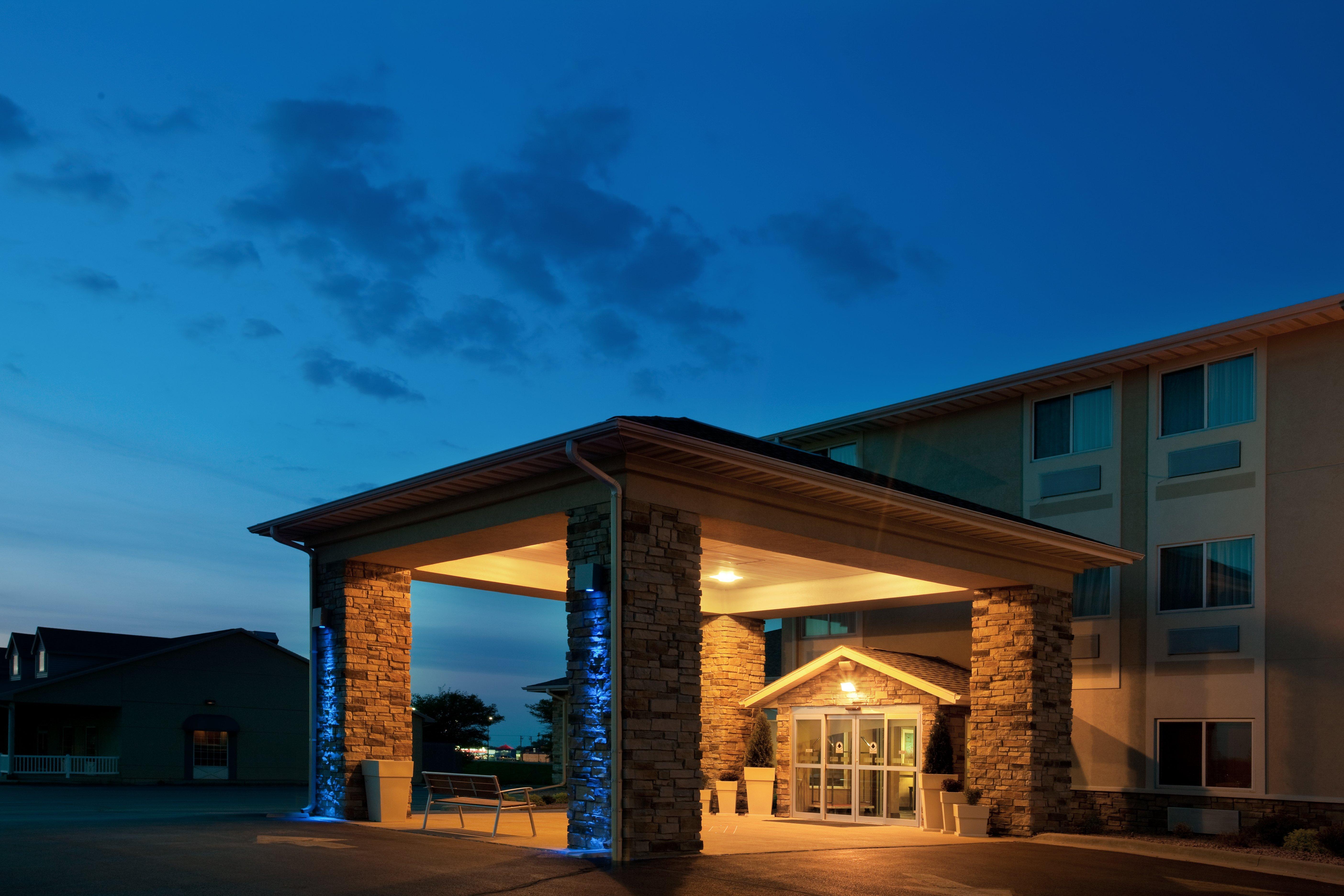 Holiday Inn Express Tuscola Exteriör bild